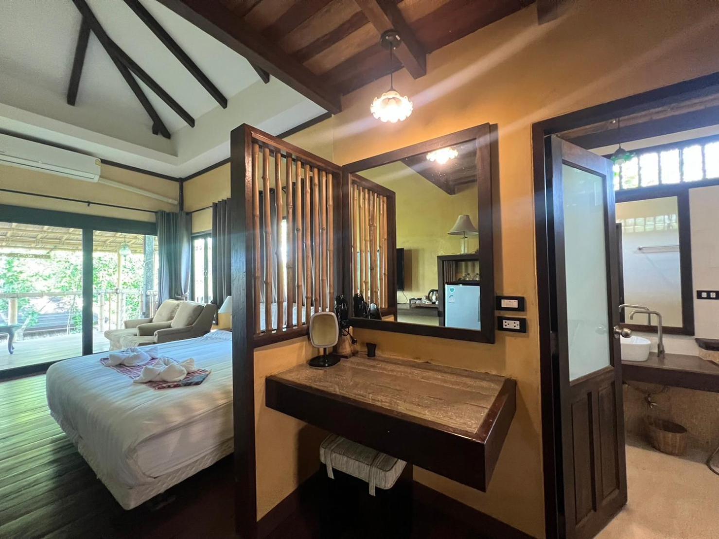Hotel Relax House Lanta Old Town à Ko Lanta Extérieur photo
