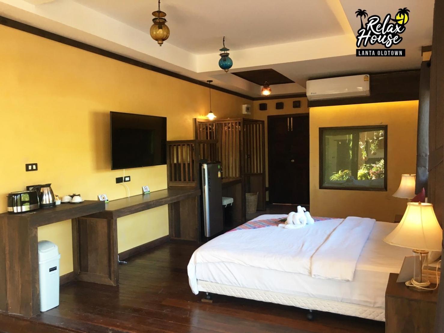 Hotel Relax House Lanta Old Town à Ko Lanta Extérieur photo