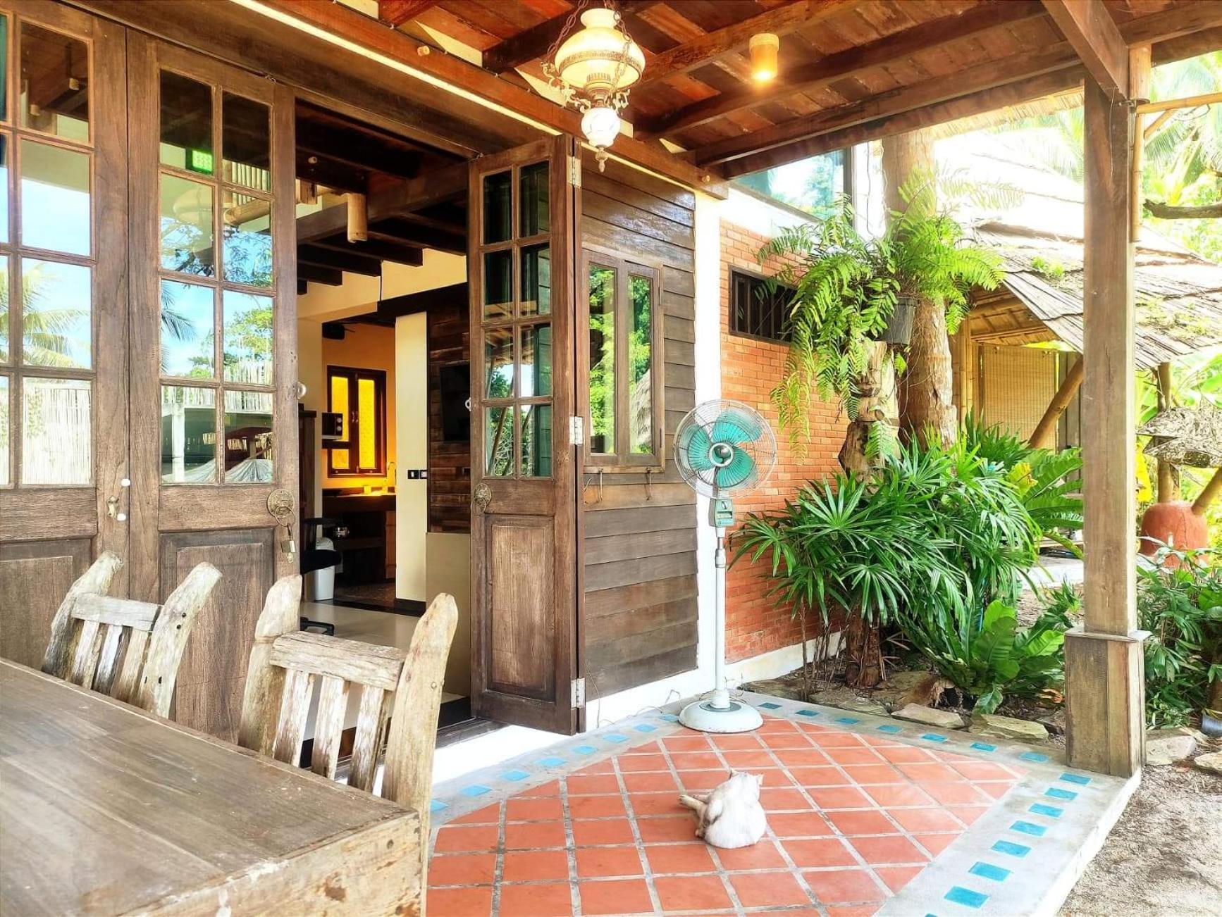 Hotel Relax House Lanta Old Town à Ko Lanta Extérieur photo