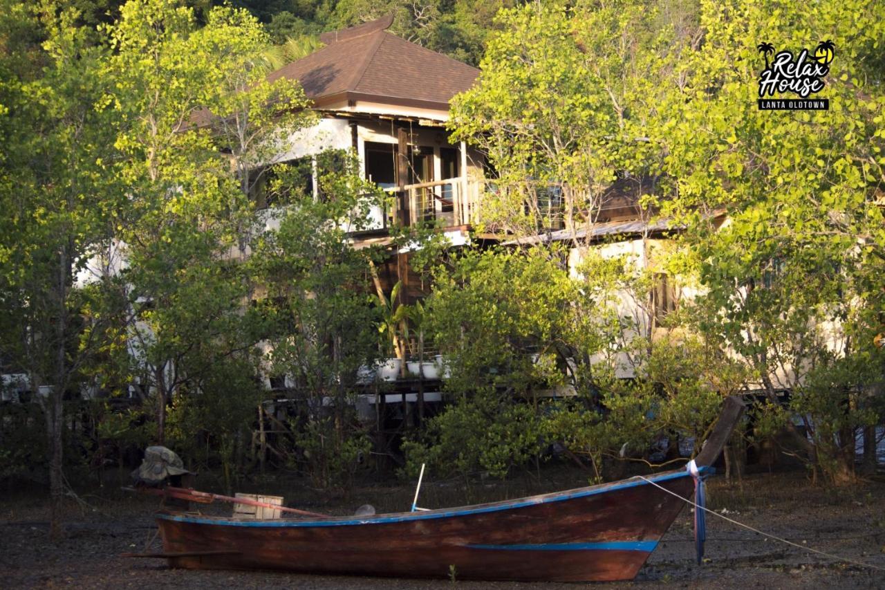 Hotel Relax House Lanta Old Town à Ko Lanta Extérieur photo